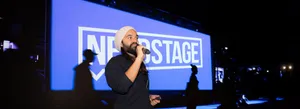 Zach Sekar — On stage — Nerdstage
